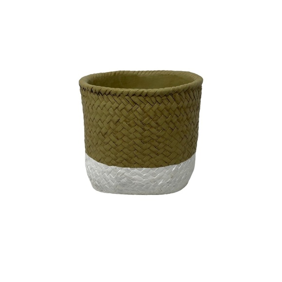 Hand Crafted Pottery Basket Clay. - Picture 5 of 5